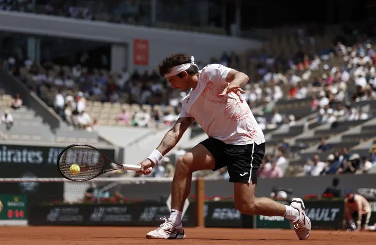 Thiago Wild surpreende Medvedev e elimina número 2 do mundo em Roland Garros
30/05/2023
REUTERS/Benoit Tessier