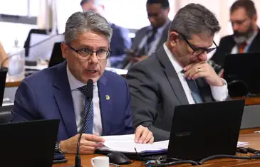 Brasília - 03/12/2025 -Reunião da CCJ do Senado. ( Senador, Alessandro Vieira)  Foto: Lula Marques/Agência Brasil
