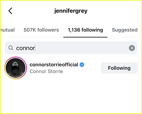 Jennifer Gray segue Connor Storrie