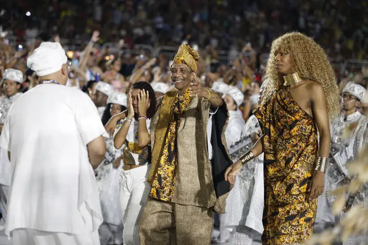 João Salles/Riotur Rio de Janeiro (RJ), 17/02/2026 - Pai e filho, os mestres Marcão e Markinhos, no comando da bateria da Paraíso do Tuiuti, no Carnaval 2026. Foto: João Salles/Riotur