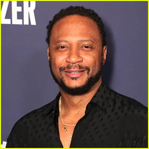 A estrela de 'Arrow' David Ramsey revela a batalha secreta contra o câncer testicular e fala sobre a parte mais difícil da quimioterapia