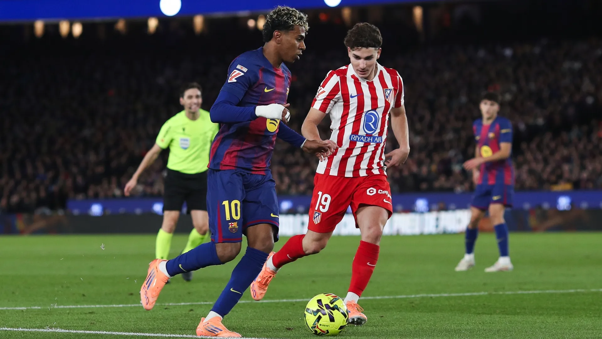 Lamine Yamal, do Barcelona, e Julian Alvarez, do Atlético de Madrid