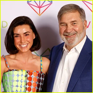 Bronwyn Newport fala sobre a separação de Todd Bradley e o que vem por aí para eles