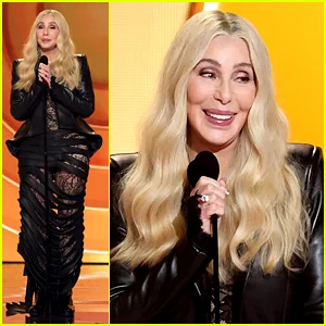 Cher usa vestido transparente e recortado para aparição surpresa no Grammy 2026