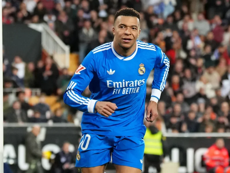 Cristiano Ronaldo pode ser superado pela atual estrela do Real Madrid, diz técnico e ex-companheiro de equipe Arbeloa