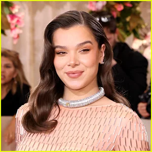 Hailee Steinfeld não tem planos de voltar à música agora