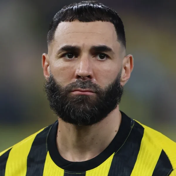 Karim Benzema envia mensagem enigmática sobre a polêmica saída do Al Ittihad para o Al Hilal: ‘Pergunte a eles’