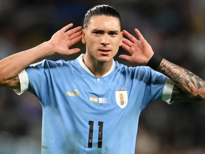 Karim Benzema pode liderar uma transferência importante, já que o atacante do Al Hilal poderia retornar à Europa