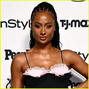 Kayla Nicole aparentemente reflete sobre o relacionamento com Travis Kelce: ‘Pessoa certa, hora errada’