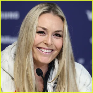 Lindsey Vonn revela que pode retornar aos EUA após a 4ª cirurgia e relembra o acidente de esqui nos Jogos Olímpicos de Inverno de 2026