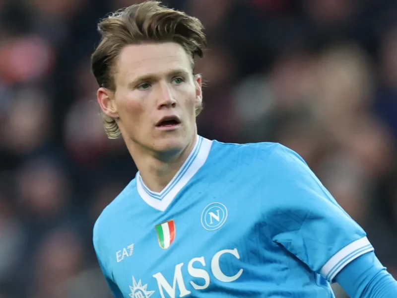 O Manchester United de Bruno Fernandes pode receber de volta um jogador importante, já que a estrela da Série A supostamente pressiona pelo retorno da Premier League