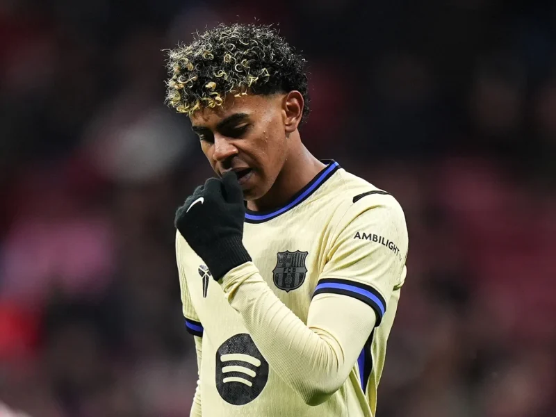 O técnico Flick dá um alerta ao Barcelona de Lamine Yamal após uma derrota esmagadora por 4 a 0 contra o Atlético de Madrid