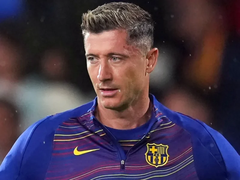Robert Lewandowski supostamente estabelece um prazo claro para decidir seu futuro em meio a uma possível saída do Barcelona