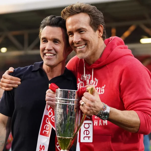 Ryan Reynolds e Rob McElhenney definem o roteiro para o sucesso do Wrexham em meio às aspirações da Premier League