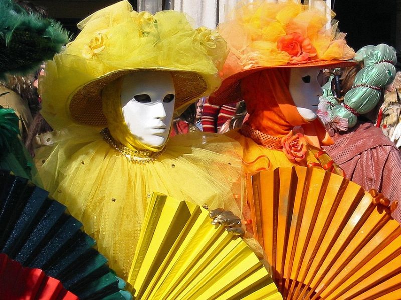 Carnaval: salva-vidas resgatam 453 pessoas no litoral fluminense