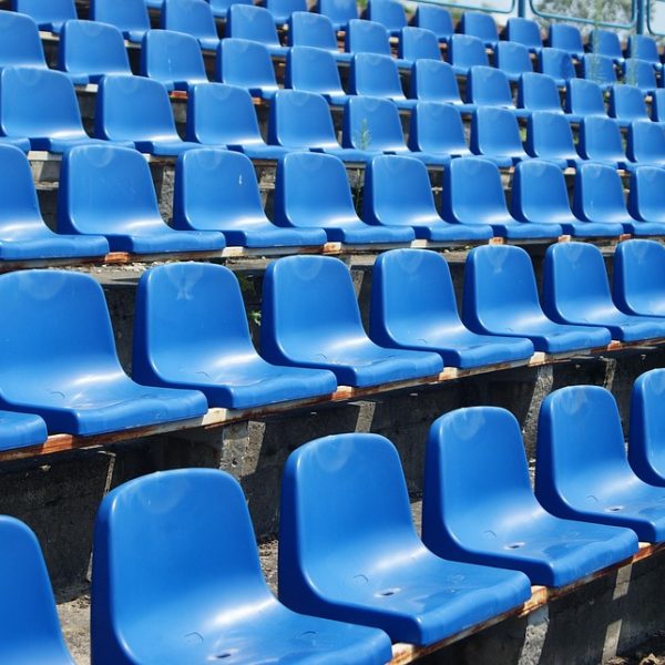 Tribunal do Irã condena Nobel da Paz a mais sete anos e meio de prisão