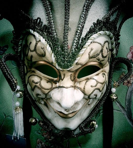 Carnaval requer prevenção de acidentes com rede elétrica, diz Abradee