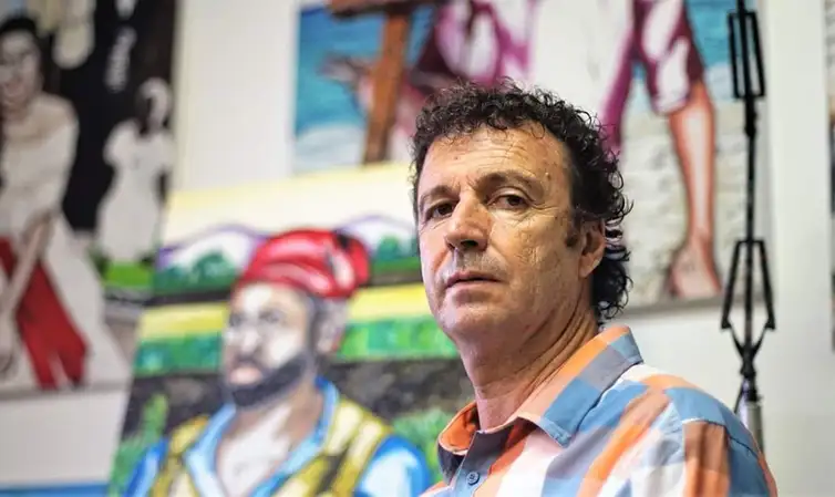 26/02/2026 - Pintor italiano Maurizio Ferri que está com a exposição Brasilidades no Palácio Tiradentes.
Foto: Diretoria de Cultura da Alerj/ Divulgação