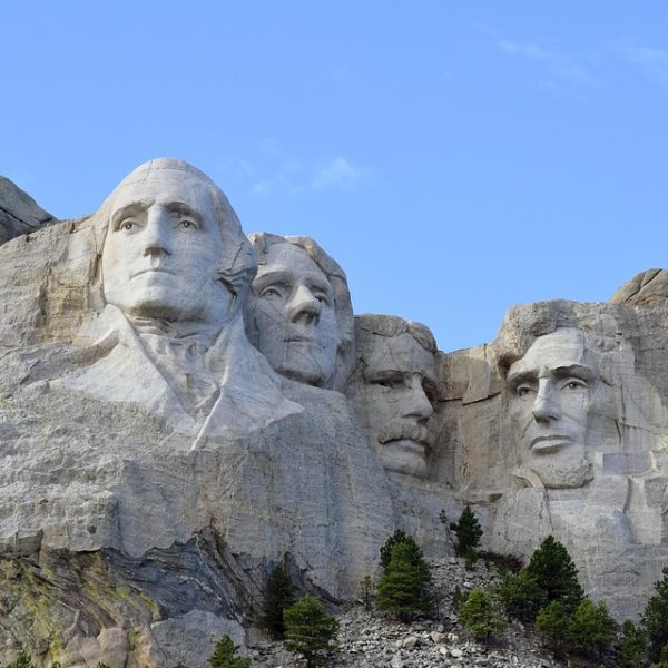 Presidente do México diz que vai enviar ajuda humanitária para Cuba