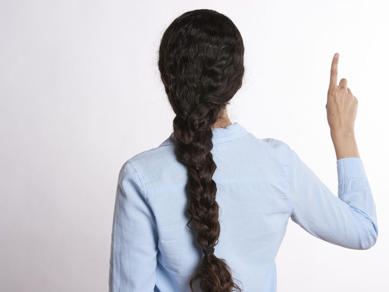 CNI aponta juros como responsáveis por desaceleração da indústria