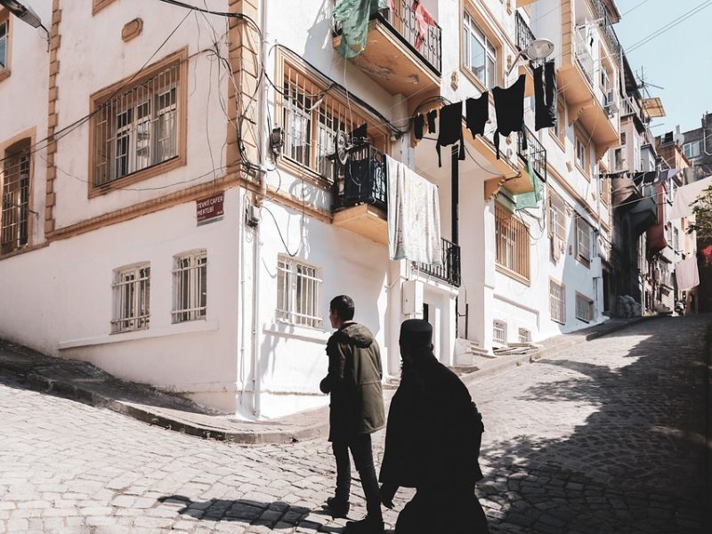 Após vazamento, Justiça paralisa atividades da Vale em complexo de MG