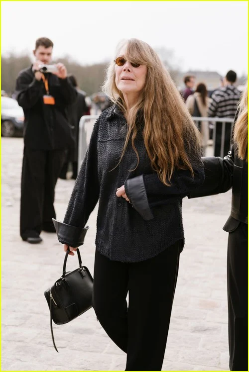 Loewe Moda Feminina Outono/Inverno 2026-2027 mostra fotos