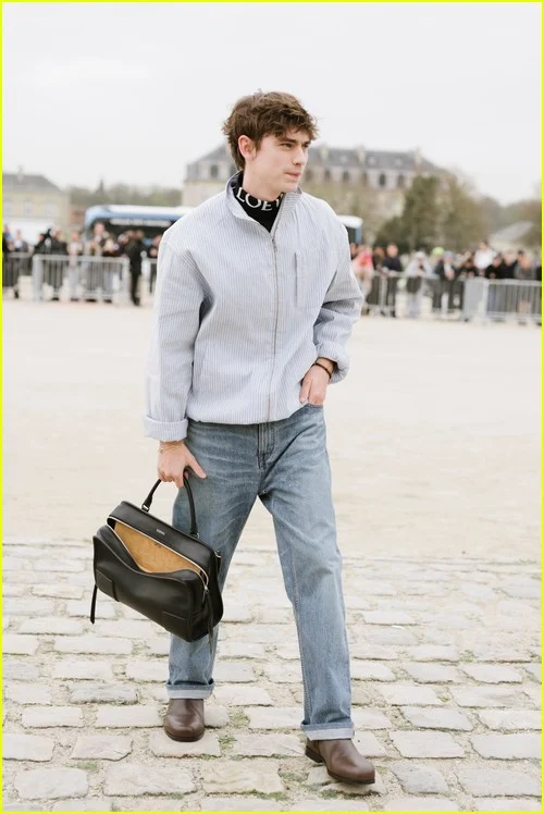 Loewe Moda Feminina Outono/Inverno 2026-2027 mostra fotos