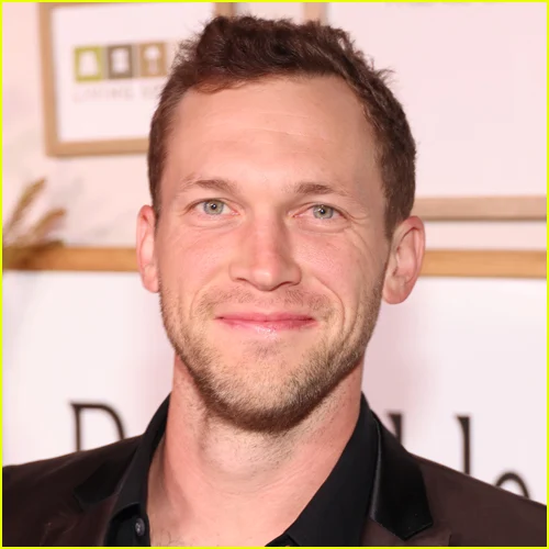 pug cantor mascarado