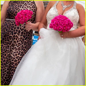 A amiga da noiva diz que está 'planejando o Festival de Casamentos Fyre' e os convidados precisam trazer cadeiras e mais detalhes desastrosos