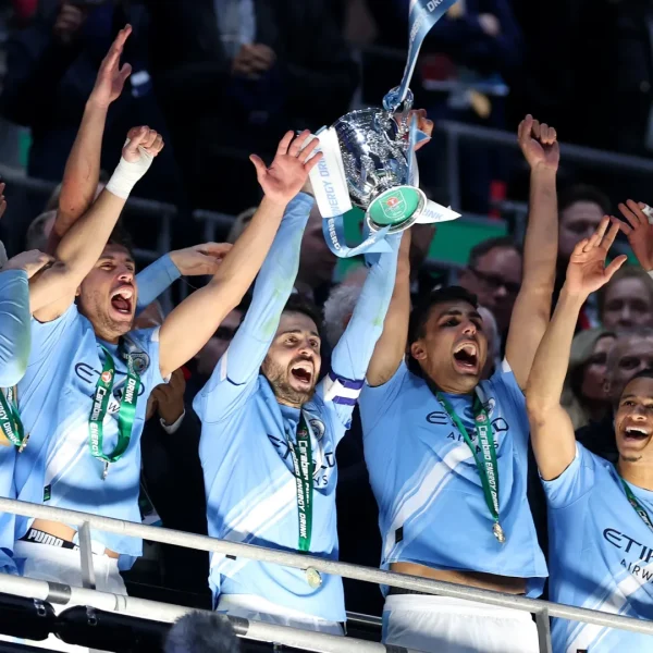 A transferência de Bernardo Silva para o Inter Miami de Lionel Messi enfrenta obstáculos financeiros, apesar dos relatos