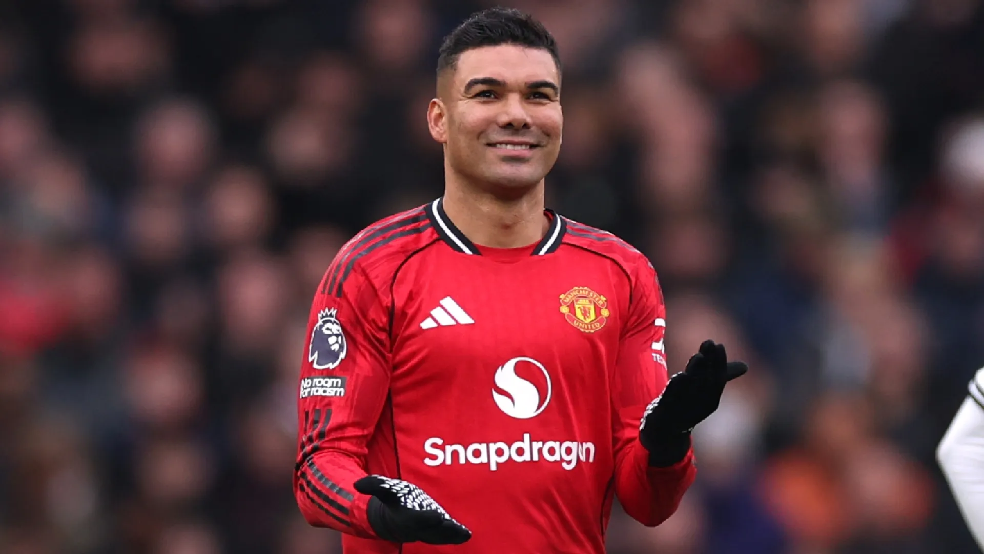Casemiro, do Manchester United, comemora após marcar contra o Fulham.