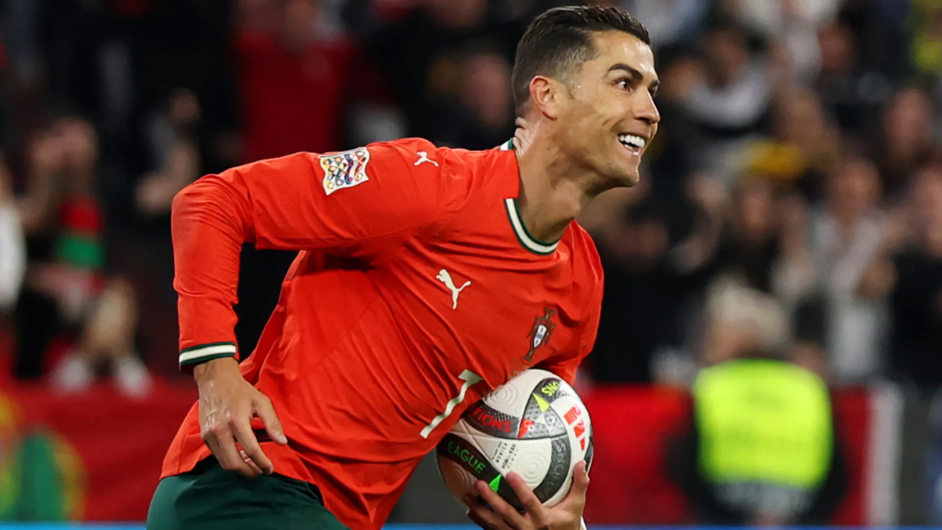 Cristiano Ronaldo jogando por Portugal