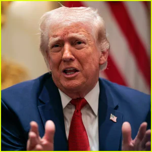 Donald Trump explica por que usou a cédula por correio para as eleições na Flórida depois de chamá-la de ‘trapaça por correio’