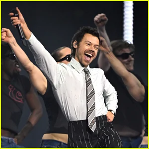 Harry Styles abre o BRIT Awards 2026 com a primeira apresentação ao vivo de ‘Aperture’ – assista agora!