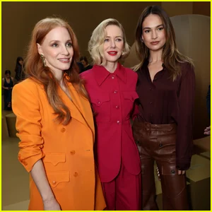 Jessica Chastain senta-se na primeira fila com Naomi Watts e Lily James no Zimmermann Fashion Show em Paris
