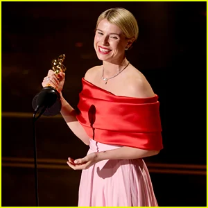 Jessie Buckley ganha o prêmio de melhor atriz no Oscar de 2026 e diz ao marido Fred que deseja ter mais 20.000 bebês com ele