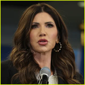 Kristi Noem fora do cargo de secretária de Segurança Interna, Trump afirma que ela teve 'resultados espetaculares' ao revelar sua nova posição