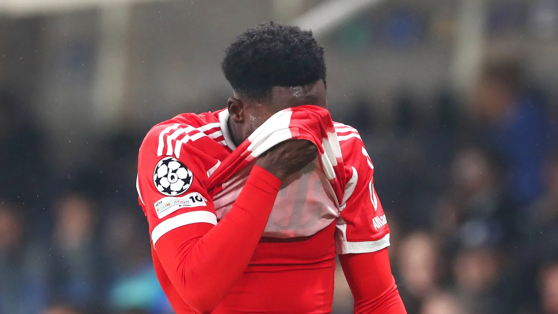 Alphonso Davies do FC Bayern de Munique.