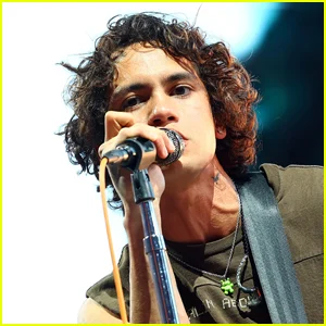 Letra de 'Babydoll': música de Dominic Fike 2018 se torna viral em 2026