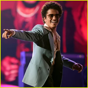 Letra de 'God Was Showing Off': Bruno Mars compartilha a canção de amor 'The Romantic'