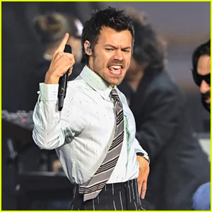 Letra de 'Pop': Harry Styles canta sobre um novo romance emocionante - ouça agora!