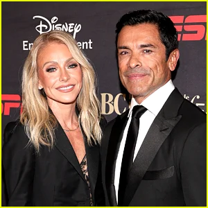 Mark Consuelos explica como o show de talk show com a esposa Kelly Ripa afetou seu tempo íntimo