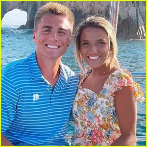 O quarterback do Denver Broncos, Bo Nix, e sua esposa Izzy dão as boas-vindas ao primeiro filho em seu aniversário!