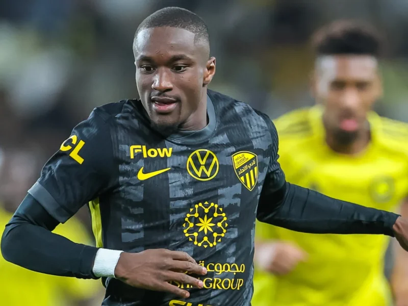 O substituto de Mohamed Salah é encontrado enquanto o Liverpool supostamente persegue a estrela da Saudi Pro League em uma grande transferência