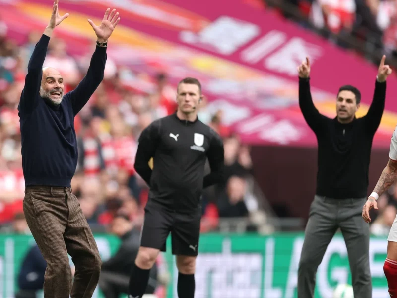 Pep Guardiola chega a 40 troféus como técnico após a vitória do Manchester City na Carabao Cup sobre o Arsenal