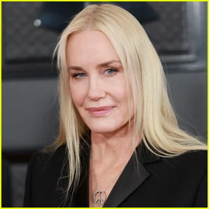 Produtor de 'Love Story' responde às críticas de Daryl Hannah sobre sua representação na série