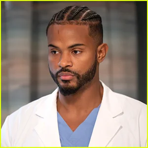 Trevor Jackson fala sobre as co-estrelas de 'Grey's Anatomy' e como ele evita compartilhar spoilers