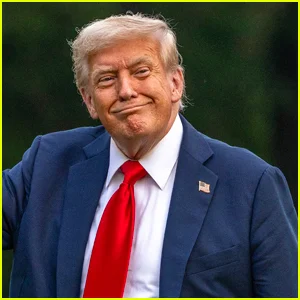 Trump faz afirmações aparentemente falsas sobre o ‘voto gay’ e seu relacionamento com americanos LGBTQ+