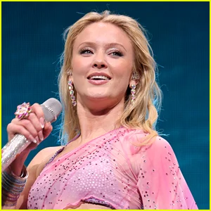 Zara Larsson aborda seu comentário sobre aborto viral em novo vídeo do TikTok