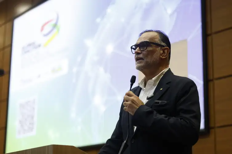 Rio de Janeiro (RJ), 24/03/2026 – O presidente da Fundação Oswaldo Cruz (Fiocruz), Mario Moreira, na abertura da Coalizão Global do G20 para Produção Local e Regional, Inovação e Acesso Equitativo. Foto: Fernando Frazão/Agência Brasil